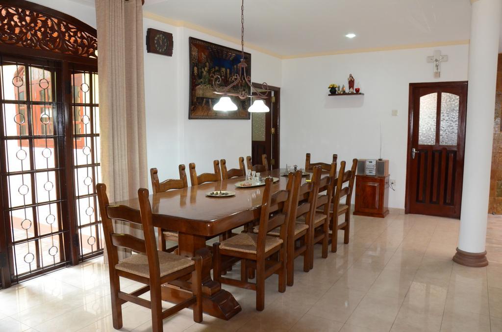 Gondolas Holiday Lanka Ragama المظهر الخارجي الصورة